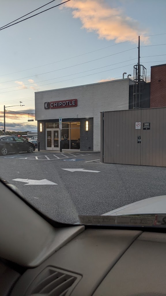 Chipotle Mexican Grill 17404