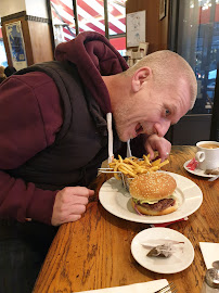 Hamburger du Restaurant français Café Gustave à Paris - n°16