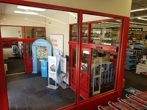 Office Supply Store «Staples», reviews and photos, 610 Meacham Rd, Elk Grove Village, IL 60007, USA