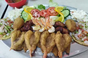 Mariscos Pulpo Loco image