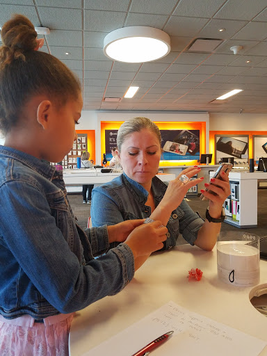 Cell Phone Store «AT&T», reviews and photos, 1002 N Collins St, Arlington, TX 76011, USA