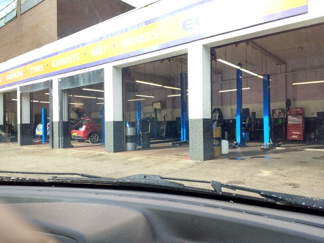 Comments and reviews of Formula One Autocentres - Walkden