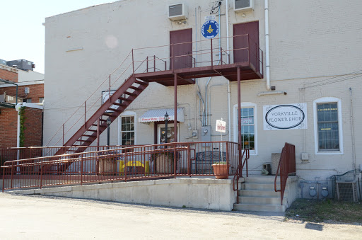 Florist «Yorkville Flower Shoppe», reviews and photos, 216 S Bridge St, Yorkville, IL 60560, USA