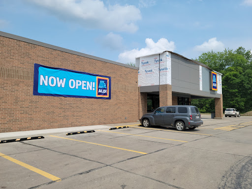 ALDI, 2774 Parkman Rd NW, Warren, OH 44485, USA, 