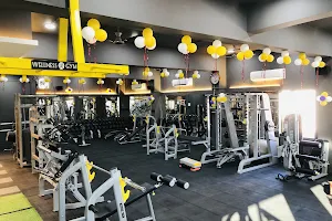 Central Fitness Unisex Gym image