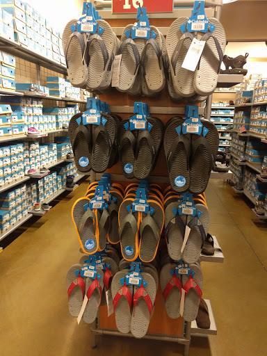 Sportswear Store «Columbia Sportswear Outlet Store at Outlets at Anthem», reviews and photos, 4250 W Anthem Way, Phoenix, AZ 85086, USA