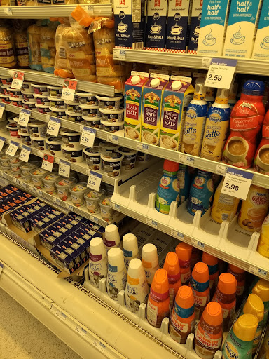 Supermarket «Hy-Vee», reviews and photos, 207 NE Englewood Rd, Kansas City, MO 64118, USA