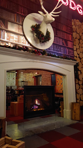 American Restaurant «Punch Bowl Social Schaumburg», reviews and photos, American Ln, Schaumburg, IL 60173, USA