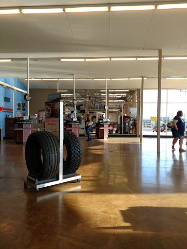 Tire Shop «Firestone Complete Auto Care», reviews and photos, 212 S Pine Ave, Ocala, FL 34471, USA