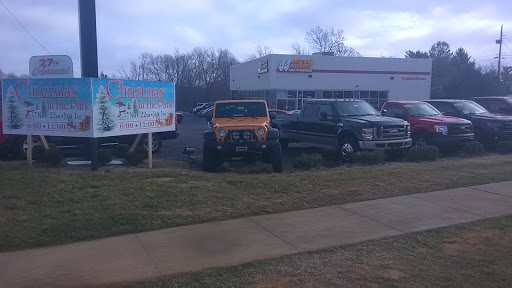 Used Car Dealer «44 Auto Mart - Elizabethtown», reviews and photos, 1403 N Dixie Hwy, Elizabethtown, KY 42701, USA
