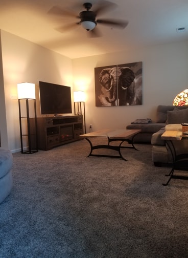 Flooring Store «Molyneaux Tile Carpet Wood», reviews and photos, 170 Quinn Dr, Pittsburgh, PA 15275, USA