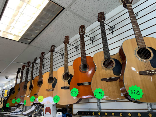 Pawn Shop «Uptown Pawn», reviews and photos, 301 W Lake St, Minneapolis, MN 55408, USA