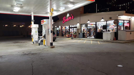 Convenience Store «Baders Food Mart», reviews and photos, 300 S 1st St, Louisville, KY 40202, USA