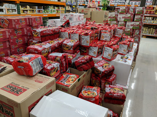 Asian Grocery Store «Hong Phat Food Center», reviews and photos, 101 SE 82nd Ave, Portland, OR 97216, USA