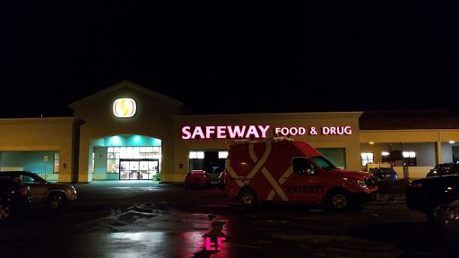 Grocery Store «Safeway», reviews and photos, 1140 N Springbrook Rd, Newberg, OR 97132, USA