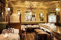 Photos du propriétaire du Restaurant français Le Chardenoux Cyril Lignac à Paris - n°8