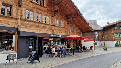 VIEUX FOUR Café-Bar & Pizzeria Saanen Gstaad