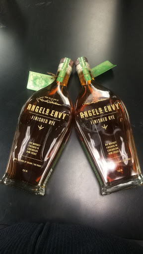 Liquor Store «Red Castle Liquor Store and Growler Filling Station», reviews and photos, 1200 S 1st St, Louisville, KY 40203, USA