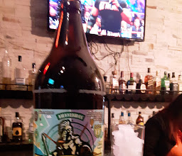 La Perla sport bar photo