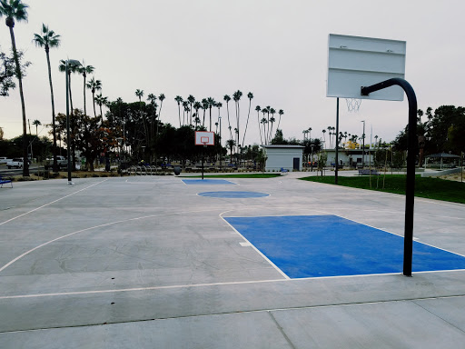 Pioneer Park Basketball Courts