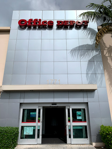 Office Supply Store «Office Depot», reviews and photos, 1771 West Ave, Miami Beach, FL 33139, USA