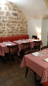 Atmosphère du Restaurant de spécialités du sud-ouest de la France Domaine d'Olléac à Paris - n°7