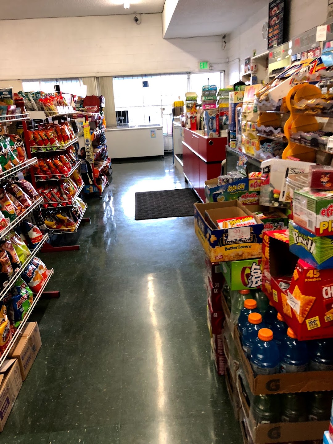 G & S Mini Market & Smoke Shop