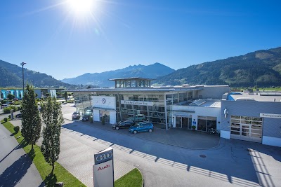 Photos of Porsche Zell am See