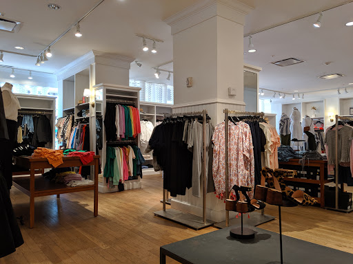 Clothing Store «J.Crew», reviews and photos, 24 Elm St, New Canaan, CT 06840, USA