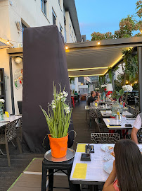 Atmosphère du Restaurant La Bella Vita à Vaulx-en-Velin - n°3