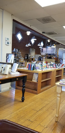Book Store «Chapters Books and Coffee», reviews and photos, 701 E 1st St, Newberg, OR 97132, USA