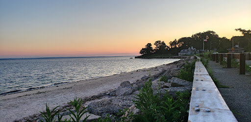 Park «West Harbor Beach Memorial Park - Village Of Bayville», reviews and photos, 10 West Harbour Drive, Bayville, NY 11709, USA