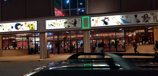 Movie Theater «Regal Cinemas Starlight 14 - Charlotte», reviews and photos, 11240 N Tryon St, Charlotte, NC 28262, USA
