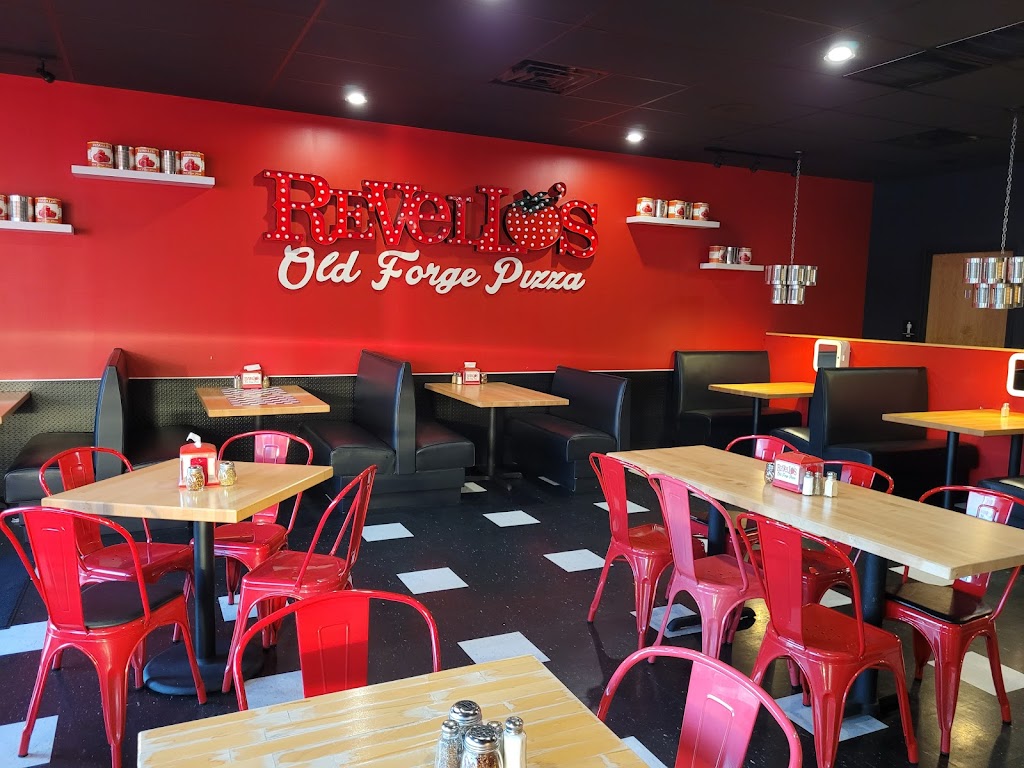 Revellos Pizza 18704