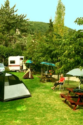 Camping Les Terrasses Puycelsi