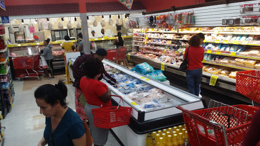 Grocery Store «Bravo Supermarkets», reviews and photos, 8251 Sunset Strip, Sunrise, FL 33322, USA