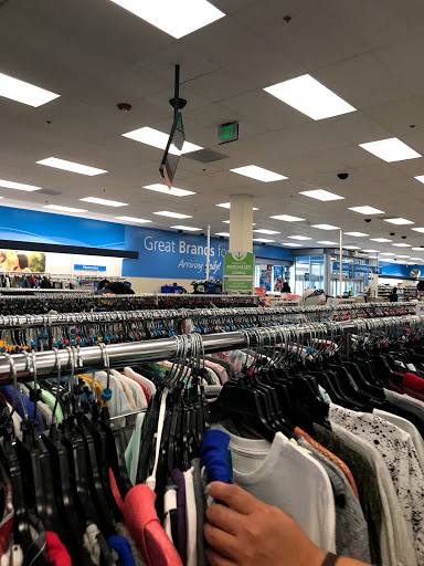 Clothing Store «Ross Dress for Less», reviews and photos, 6901 W Grand Ave, Gurnee, IL 60031, USA