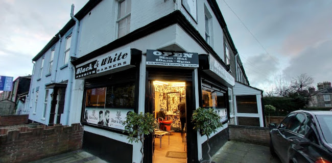 Reviews of Black & White Premium Barbers in Norwich - Barber shop