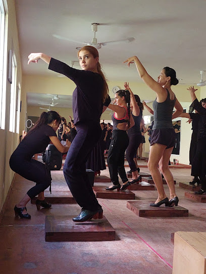 Escuela de Flamenco 'La Comino'