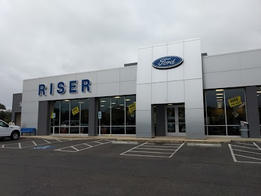 Riser Ford Lincoln