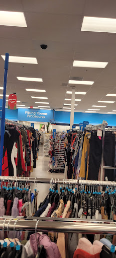 Clothing Store «Ross Dress for Less», reviews and photos, 7065 Cermak Rd, Berwyn, IL 60402, USA