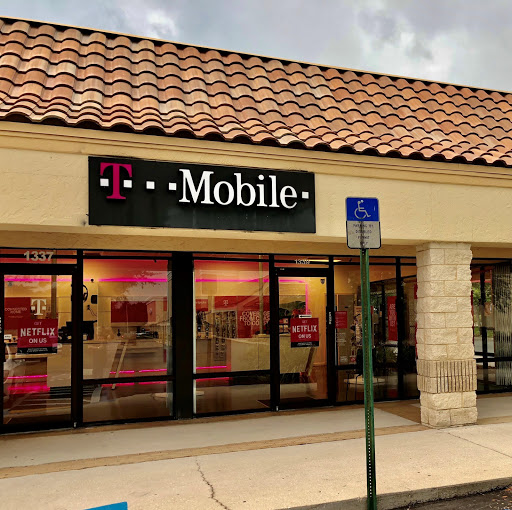 Cell Phone Store «T-Mobile», reviews and photos, 1337 E Vine St, Kissimmee, FL 34744, USA