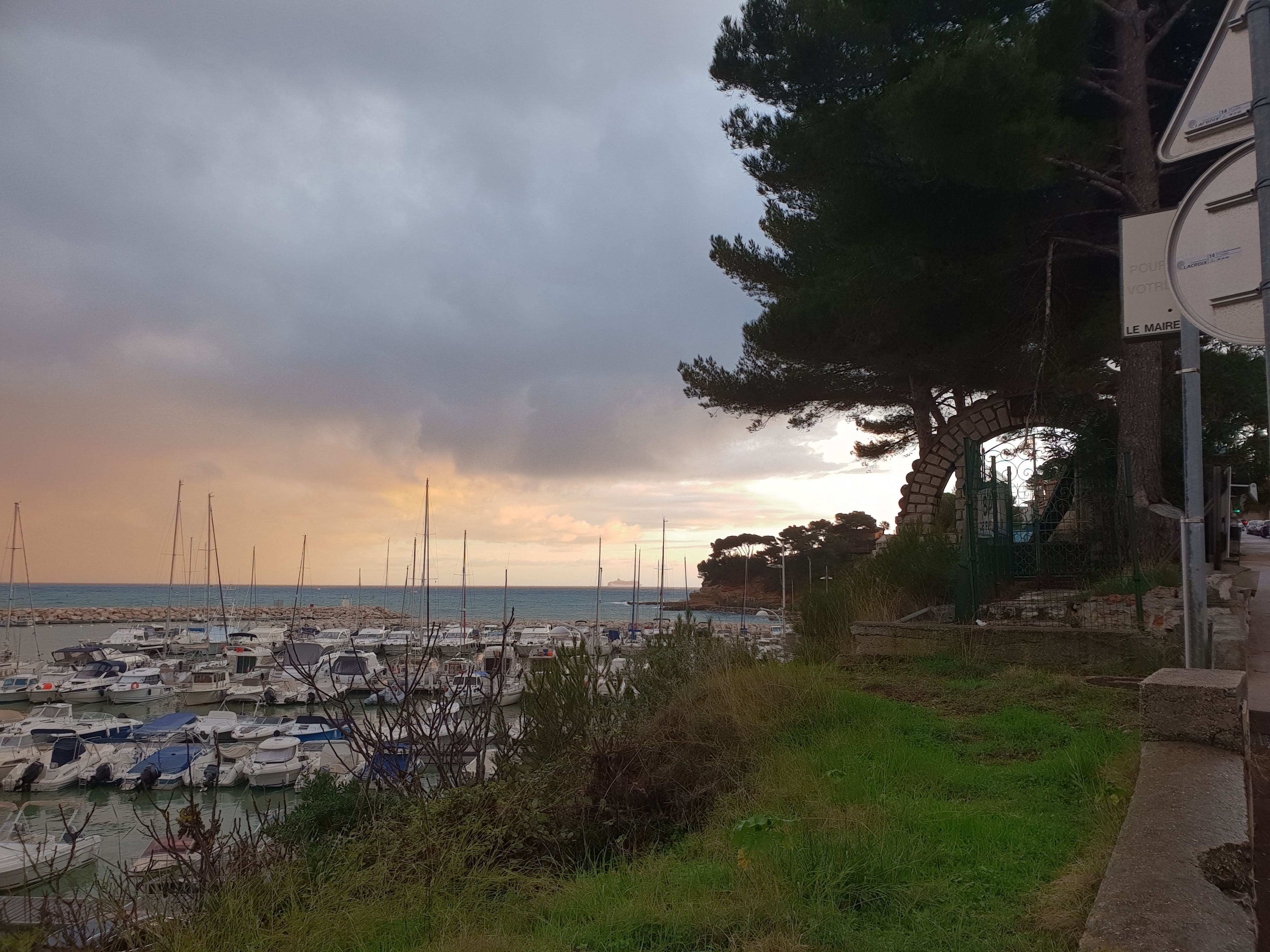 Photo n° 14 de l'avis de Asch. fait le 22/12/2018 à 20:07