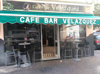 Cafe - Bar Velazquez - C. Pintor Zuloaga, 29, 11010 Cádiz, Spain