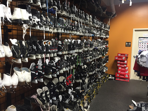 Sporting Goods Store «Play it Again Sports Kenosha», reviews and photos, 4017 75th St, Kenosha, WI 53142, USA