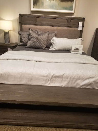 Furniture Store «Havertys Furniture», reviews and photos, 2940 Apalachee Pkwy, Tallahassee, FL 32301, USA