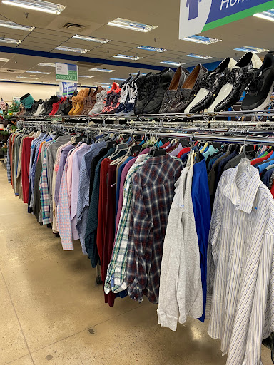 Thrift Store «Goodwill», reviews and photos