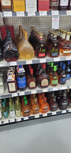 Liquor Store «Turtle Creek Wine, Spirits , Growlers and Cigars.», reviews and photos, 276 Exchange Blvd, Bethlehem, GA 30620, USA