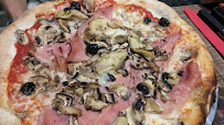 Pizza du Restaurant Pizzéria l'Entracte à Chambéry - n°16
