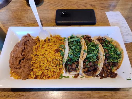 Grocery Store «Martinez Supermarket», reviews and photos, 3301 S Morgan St, Chicago, IL 60608, USA